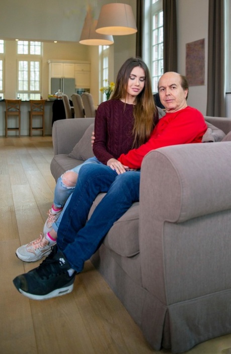 Pretty petite teen Elle Rose has oral sex with her old lover in a 69 position
